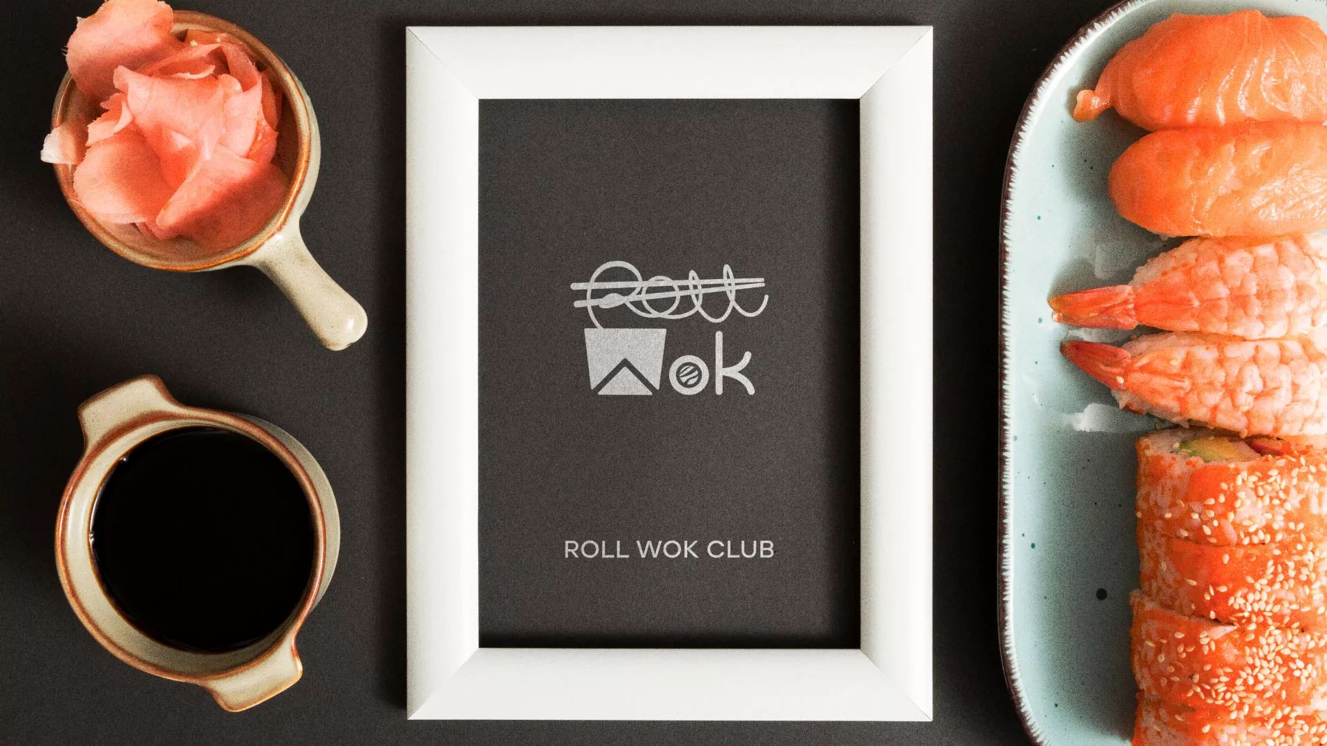 Разработка логотипа суши-бара «Roll Wok Club» в Улане-Удэ