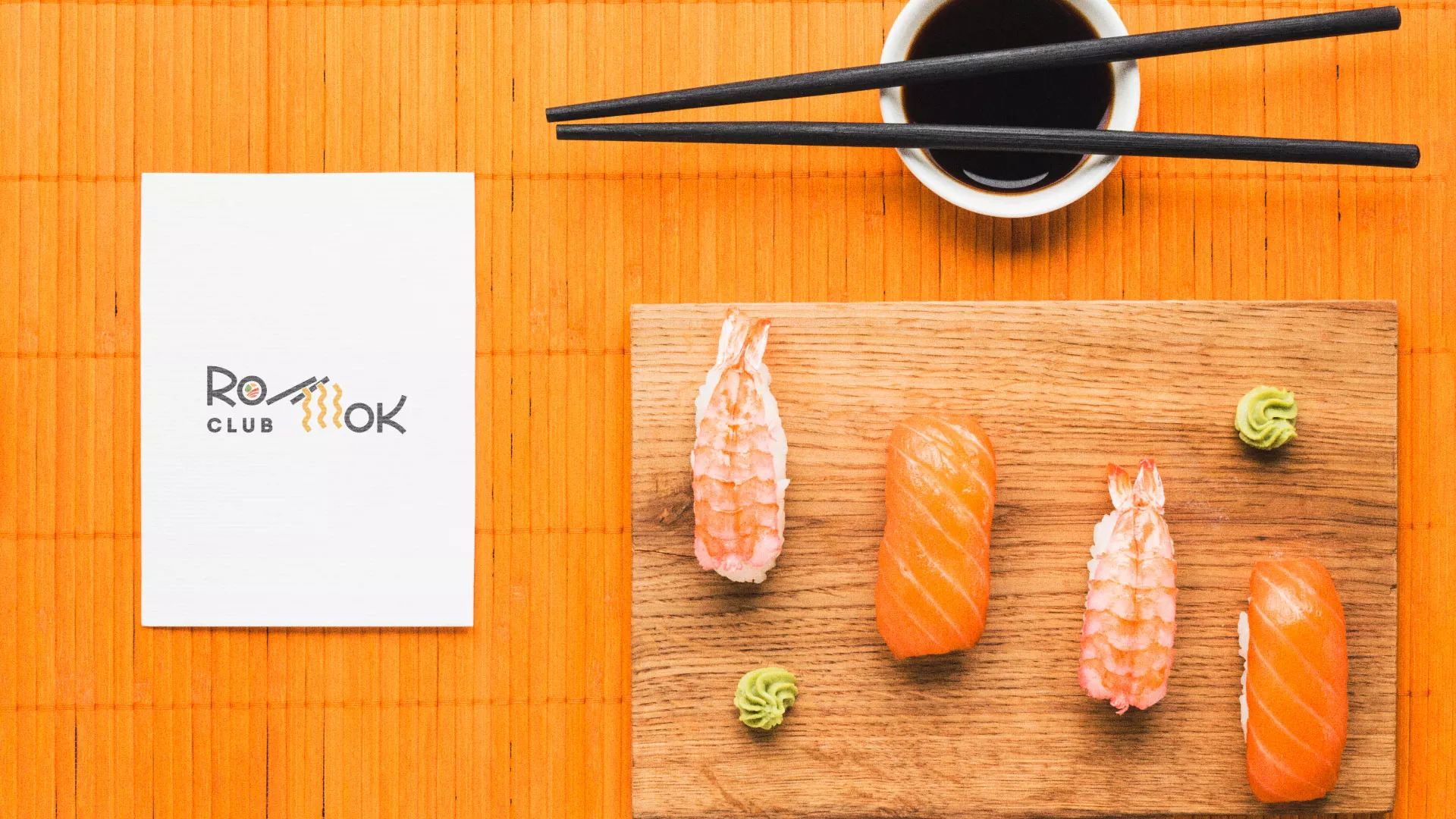 Создание логотипа суши-бара «Roll Wok Club» в Улане-Удэ